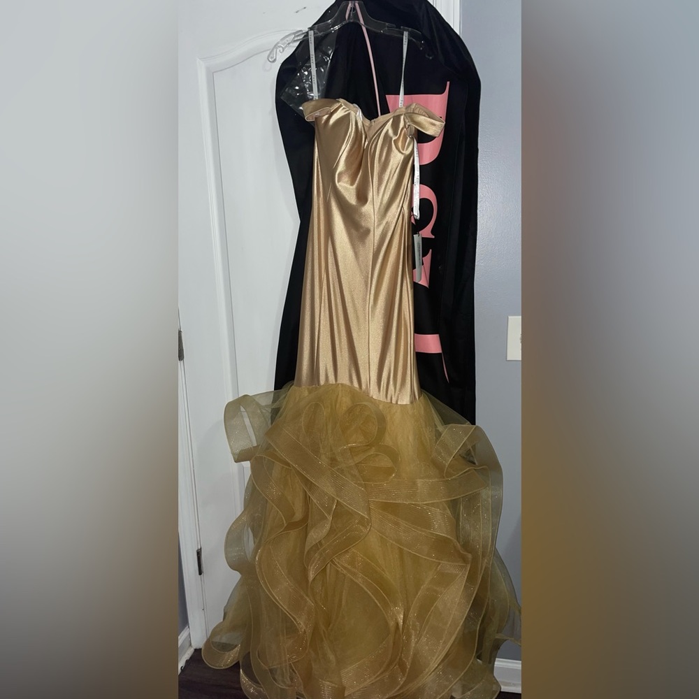 RSVP PROM DRESS